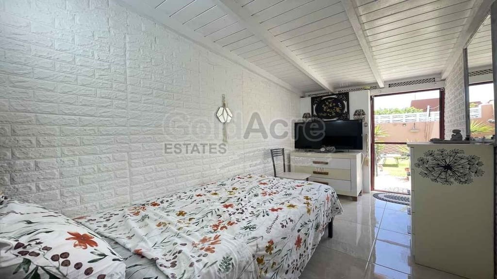 1 bedroom Villa for sale in La Oliva - € 245,000 (Ref: 9861395)