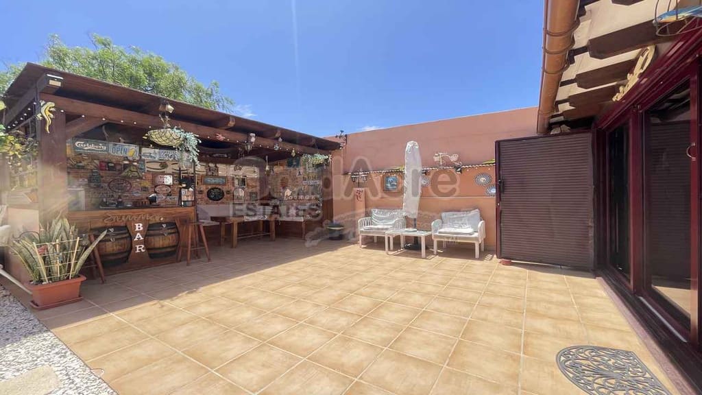 1 bedroom Villa for sale in La Oliva - € 245,000 (Ref: 9861395)