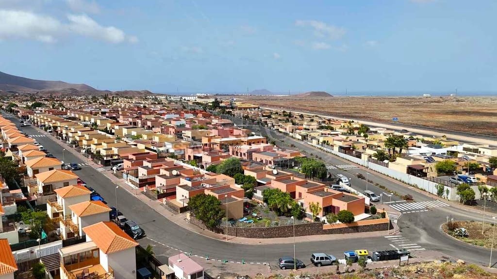 1 bedroom Villa for sale in La Oliva - € 245,000 (Ref: 9861395)