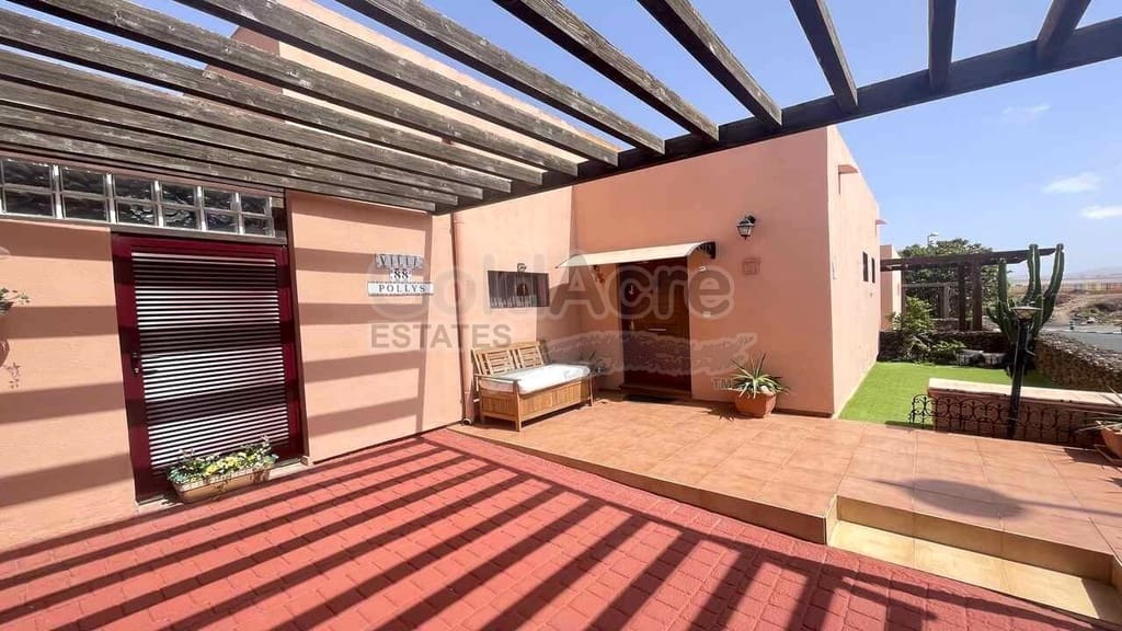 1 bedroom Villa for sale in La Oliva - € 245,000 (Ref: 9861395)