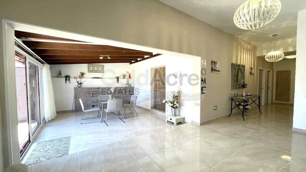 1 bedroom Villa for sale in La Oliva - € 245,000 (Ref: 9861395)