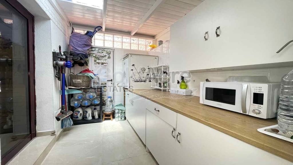 1 bedroom Villa for sale in La Oliva - € 245,000 (Ref: 9861395)
