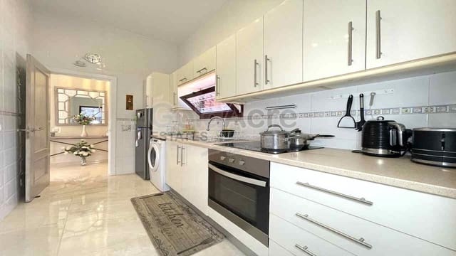 1 soveværelse Villa til salg i La Oliva - € 245.000 (Ref: 9861395)