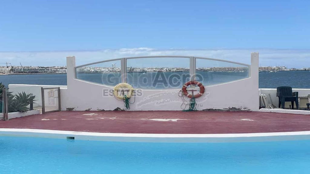 2 bedroom Apartment for sale in Corralejo with pool - € 315,000 (Ref: 9875557)