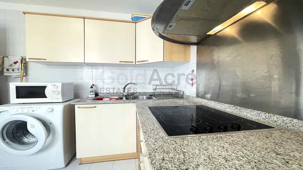 2 bedroom Apartment for sale in Corralejo with pool - € 315,000 (Ref: 9875557)
