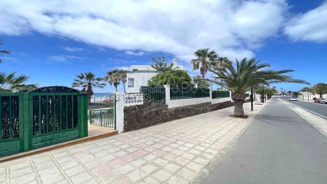 2 soverom Leilighet til salgs i Corralejo, La Oliva med svømmebasseng - € 315 000 (Ref: 9875557)