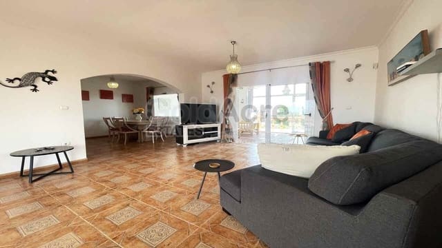 3 sypialnia Willa na sprzedaż w Villaverde, La Oliva z basenem garażem - 749 000 € (Ref: 9875559)