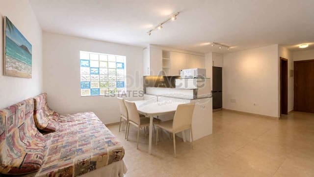 1 sovrum Lägenhet till salu i Corralejo, La Oliva med pool - 249 000 € (Ref: 9880481)