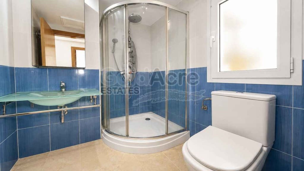 1 bedroom Apartment for sale in Corralejo with pool - € 249,000 (Ref: 9880481)