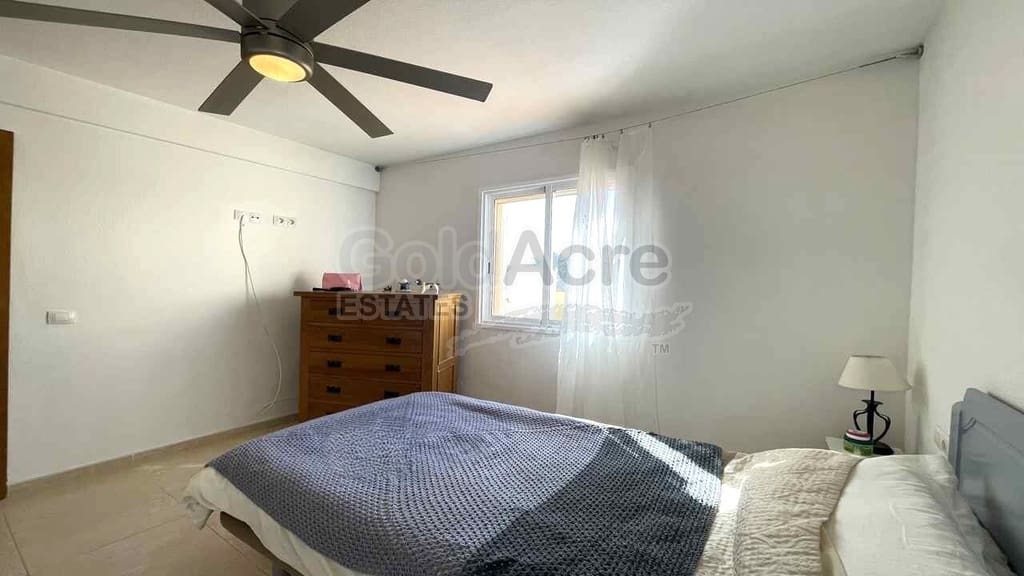 1 bedroom Apartment for sale in Corralejo with pool - € 249,000 (Ref: 9880481)