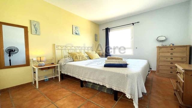2 soveværelse Lejlighed til salg i Corralejo, La Oliva med swimmingpool garage - € 259.000 (Ref: 9880482)