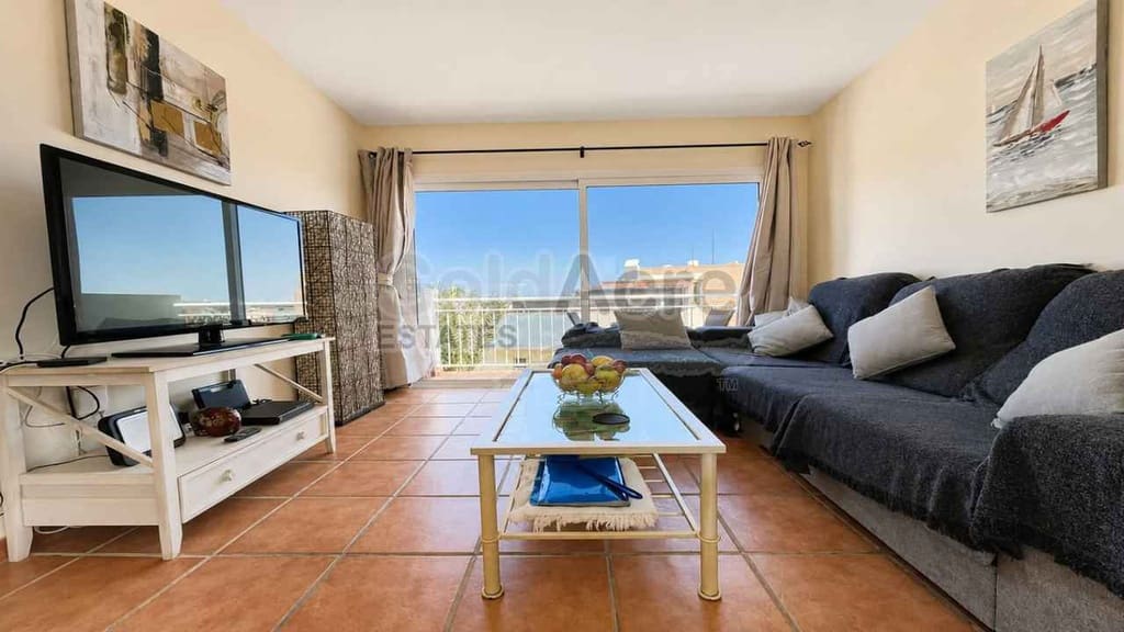 2 bedroom Apartment for sale in Corralejo with pool garage - € 259,000 (Ref: 9880482)
