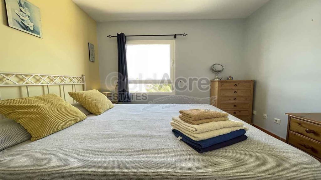 2 bedroom Apartment for sale in Corralejo with pool garage - € 259,000 (Ref: 9880482)