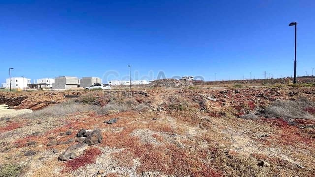 Ubebygd land til salgs i Corralejo, La Oliva - € 215 000 (Ref: 9883870)