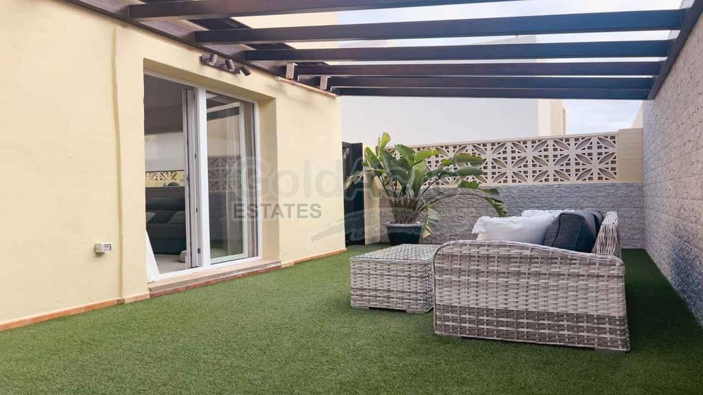 2 makuuhuone Bungalow myytävänä paikassa Corralejo mukana 
autotalli - 459 000 € (Ref: 9886376)