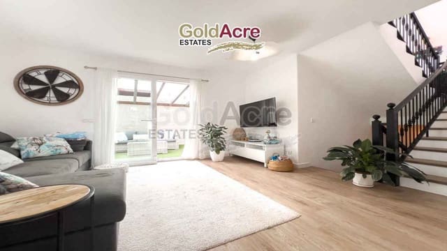 2 bedroom Bungalow for sale in Corralejo, La Oliva with garage - € 459,000 (Ref: 9886376)