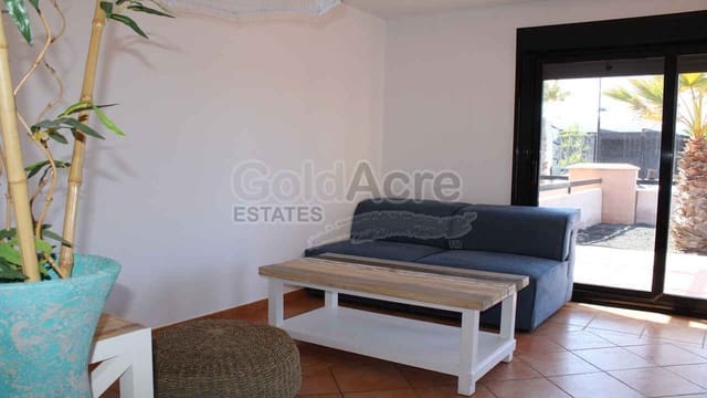 2 soveværelse Villa til salg i Majanicho, La Oliva med swimmingpool - € 220.000 (Ref: 9886377)