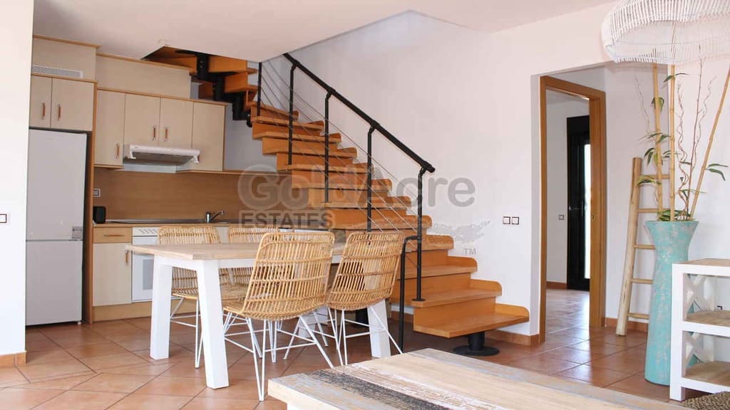 2 slaapkamer Villa te koop in Majanicho met zwembad - € 220.000 (Ref: 9886377)