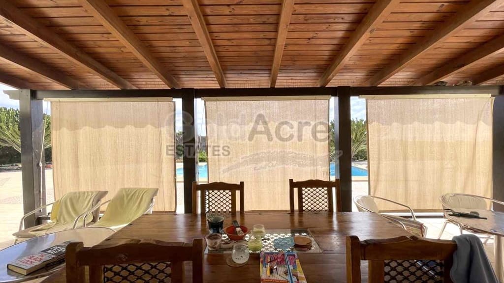 2 sovrum Villa till salu i Tindaya med pool garage - 515 000 € (Ref: 9912373)