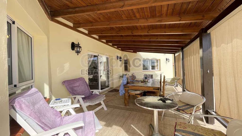 2 sovrum Villa till salu i Tindaya med pool garage - 515 000 € (Ref: 9912373)