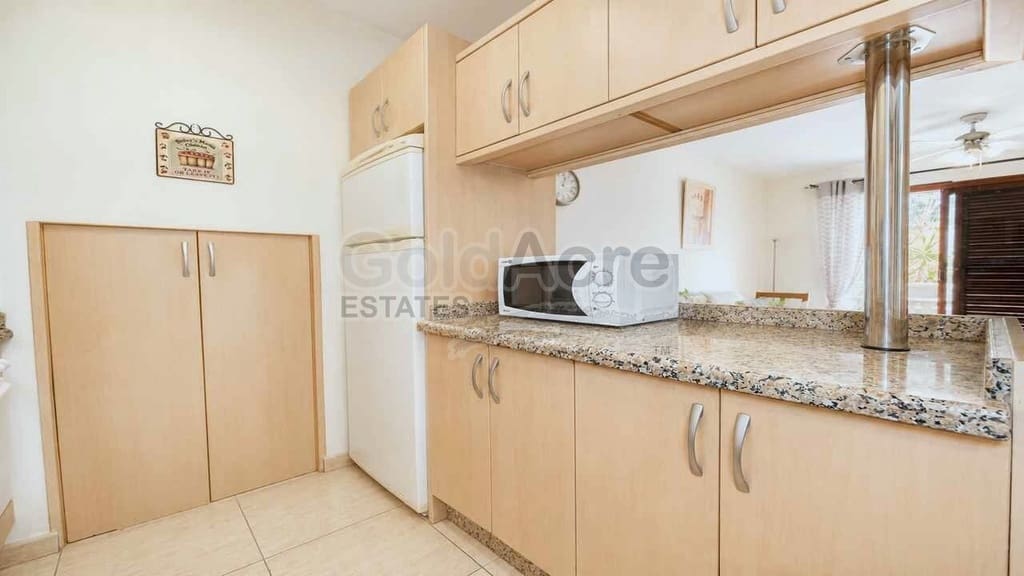 2 soveværelse Villa til salg i Corralejo med swimmingpool - € 255.000 (Ref: 9912374)