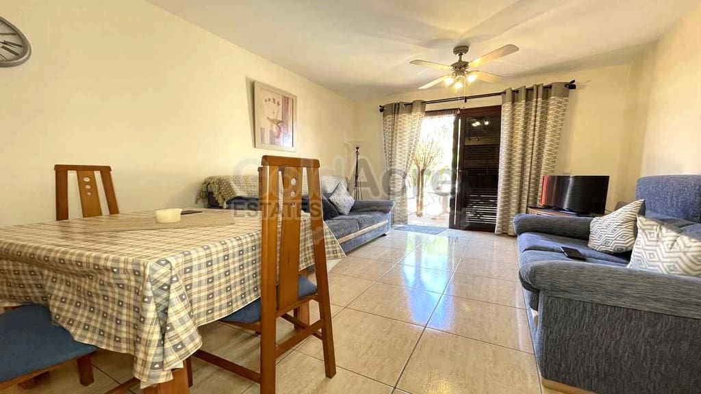2 soveværelse Villa til salg i Corralejo med swimmingpool - € 255.000 (Ref: 9912374)