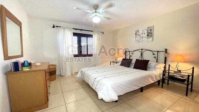 2 soveværelse Villa til salg i Corralejo, La Oliva med swimmingpool - € 255.000 (Ref: 9912374)