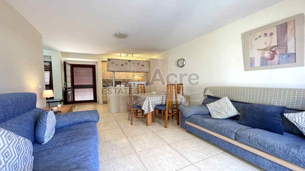 2 soveværelse Villa til salg i Corralejo med swimmingpool - € 255.000 (Ref: 9912374)
