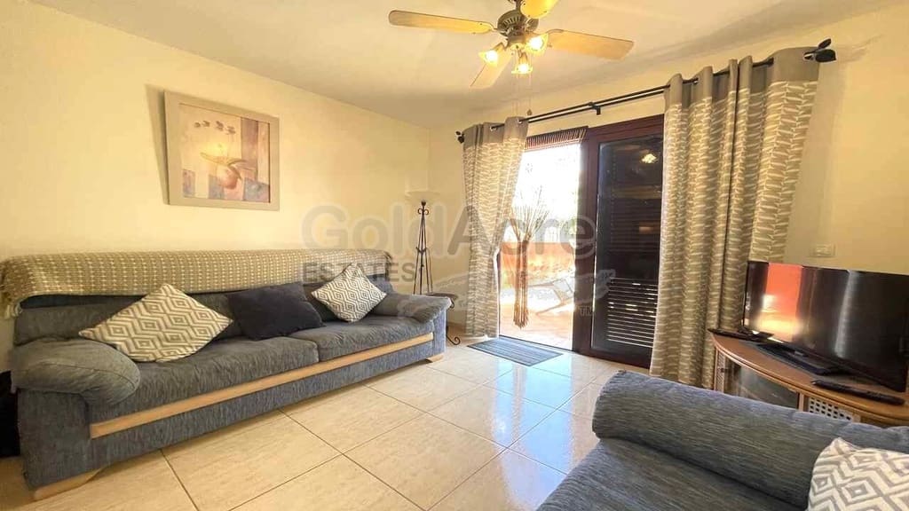2 soveværelse Villa til salg i Corralejo med swimmingpool - € 255.000 (Ref: 9912374)