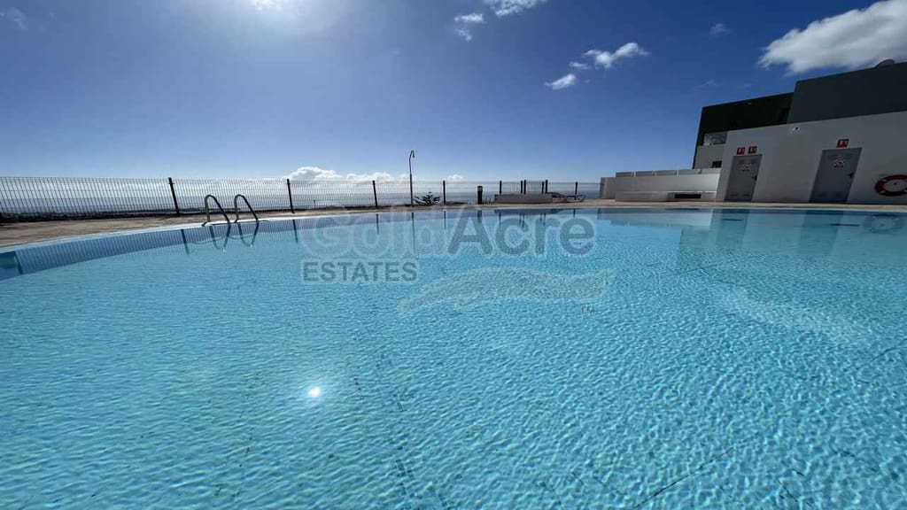 2 bedroom Villa for sale in Caleta de Fuste with pool garage - € 349,000 (Ref: 9912375)