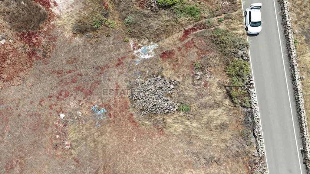 Undeveloped Land for sale in Villaverde - € 135,000 (Ref: 9912377)