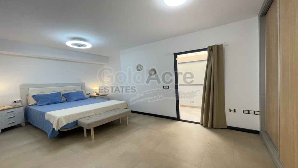 2 Zimmer Apartment zu verkaufen in El Cotillo mit Pool Garage - 399.000 € (Ref: 9915132)