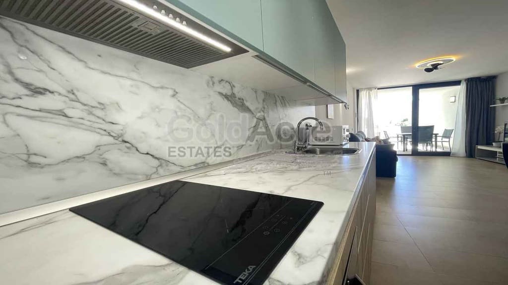 2 Zimmer Apartment zu verkaufen in El Cotillo mit Pool Garage - 399.000 € (Ref: 9915132)