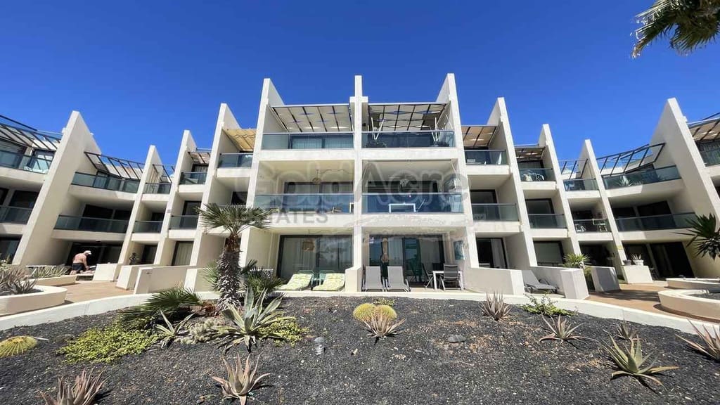2 Zimmer Apartment zu verkaufen in El Cotillo mit Pool Garage - 399.000 € (Ref: 9915132)