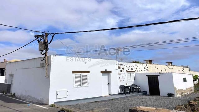 Erhverv til salg i Villaverde, La Oliva med garage - € 2.200.000 (Ref: 9919193)