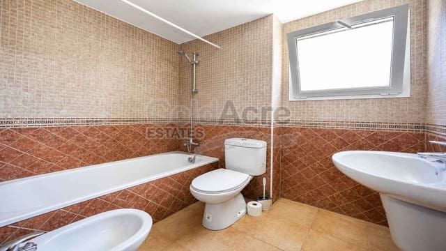 Apartamento de 2 habitaciones en Corralejo, La Oliva en venta con piscina garaje - 249.000 € (Ref: 9926601)