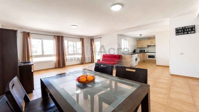 2 sovrum Lägenhet till salu i Corralejo, La Oliva med pool garage - 249 000 € (Ref: 9926601)