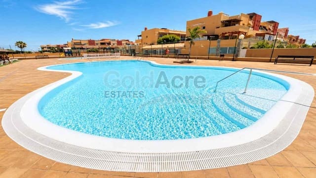 2 sovrum Lägenhet till salu i Corralejo, La Oliva med pool garage - 249 000 € (Ref: 9926601)