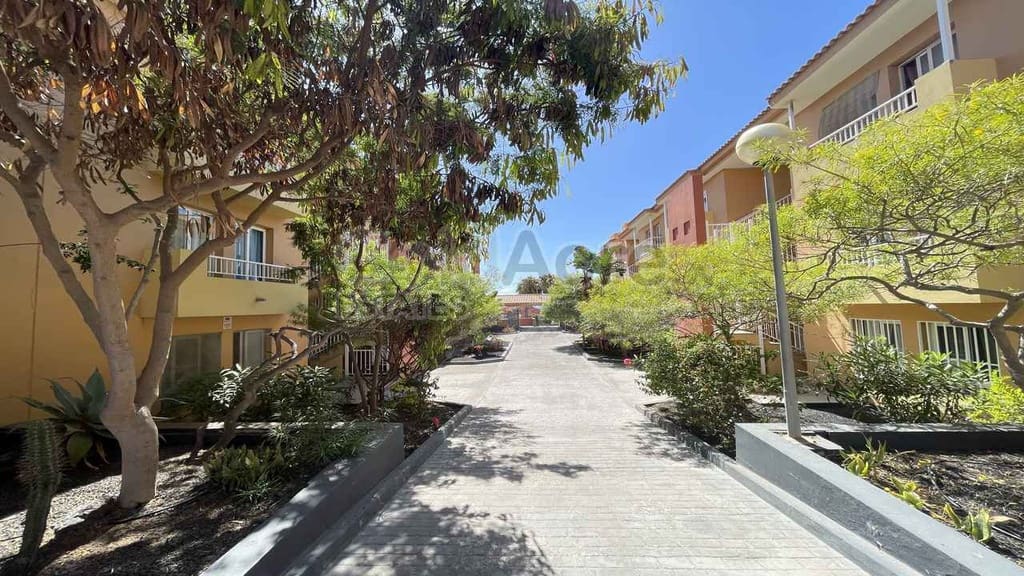 2 chambre Appartement à vendre à Corralejo avec piscine garage - 249 000 € (Ref: 9926601)