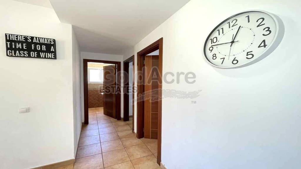 2 chambre Appartement à vendre à Corralejo avec piscine garage - 249 000 € (Ref: 9926601)