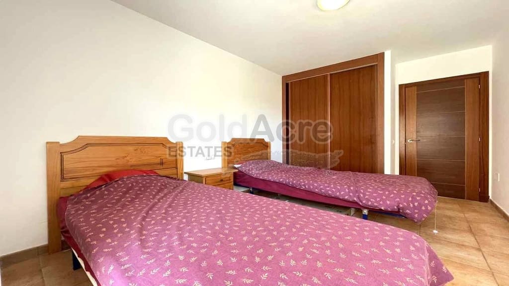2 chambre Appartement à vendre à Corralejo avec piscine garage - 249 000 € (Ref: 9926601)
