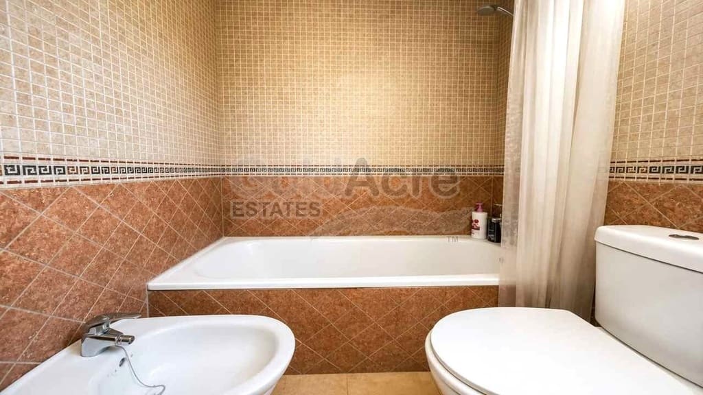 2 chambre Appartement à vendre à Corralejo avec piscine garage - 249 000 € (Ref: 9926601)