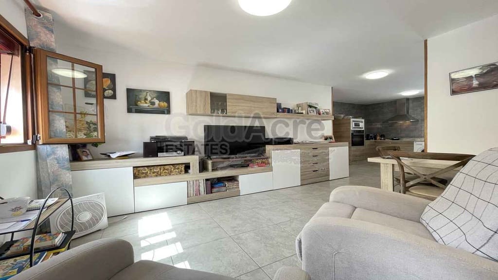 1 bedroom Apartment for sale in Corralejo - € 169,000 (Ref: 9937420)