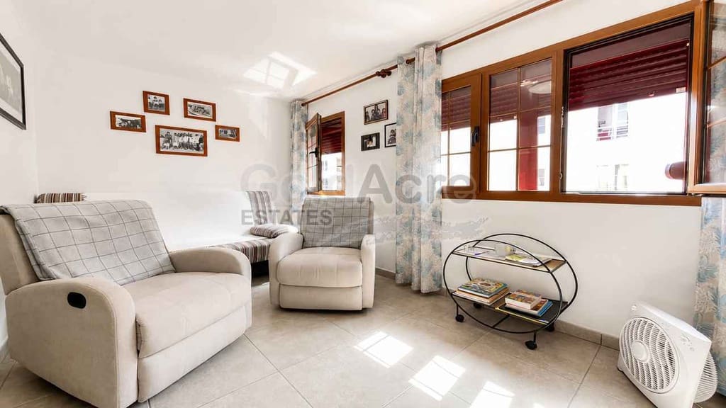 1 bedroom Apartment for sale in Corralejo - € 169,000 (Ref: 9937420)