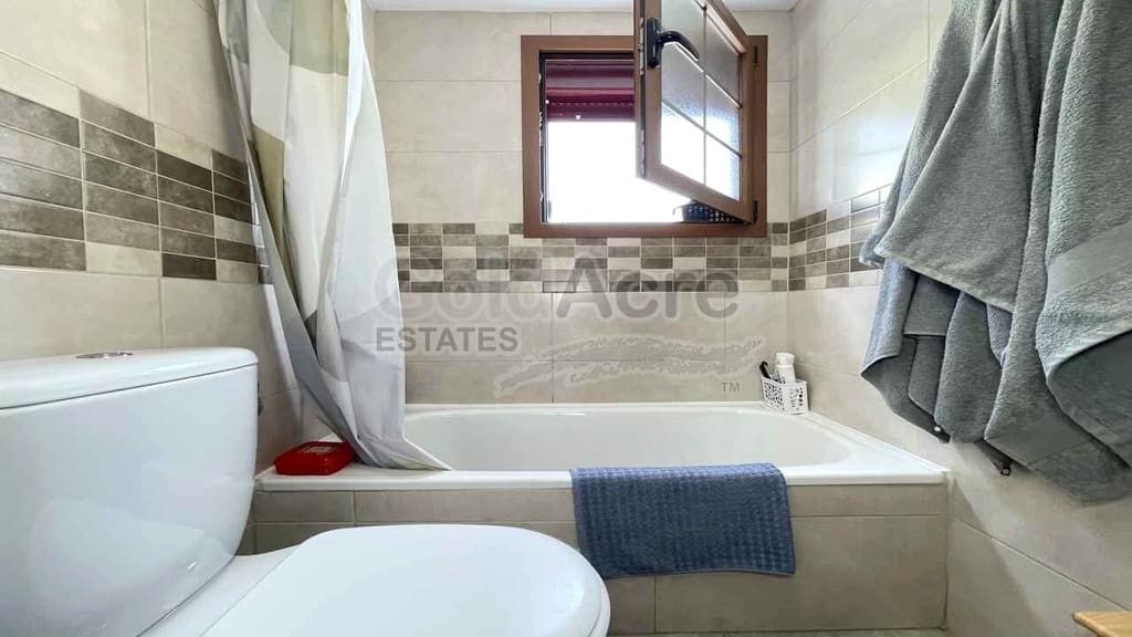 1 bedroom Apartment for sale in Corralejo - € 169,000 (Ref: 9937420)