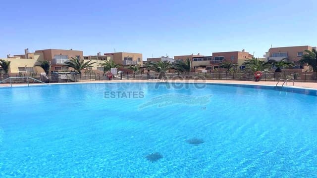 2 Zimmer Apartment zu verkaufen in Corralejo, La Oliva mit Pool Garage - 269.000 € (Ref: 9965998)