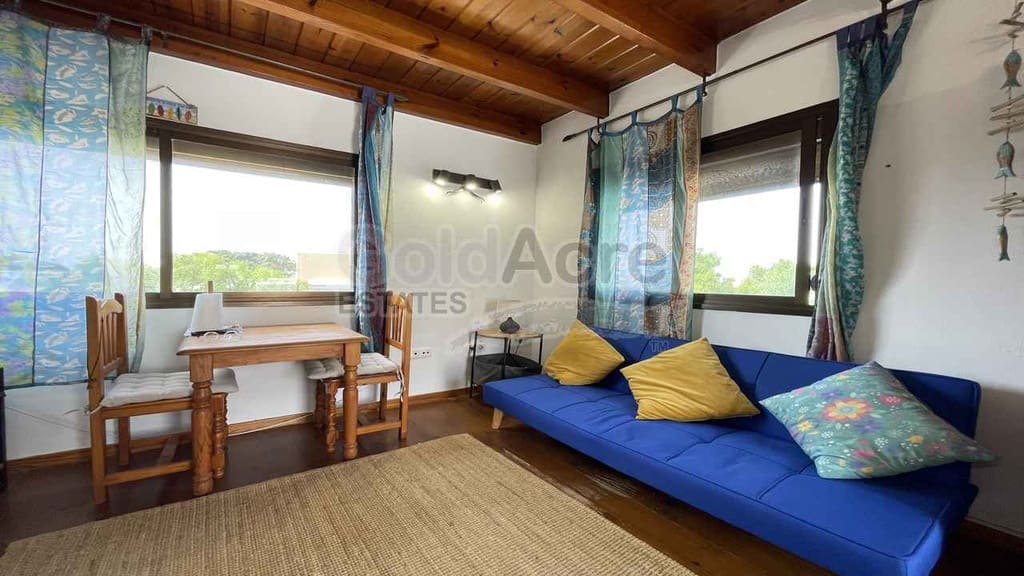 4 bedroom Villa for sale in Tindaya - € 450,000 (Ref: 9979396)