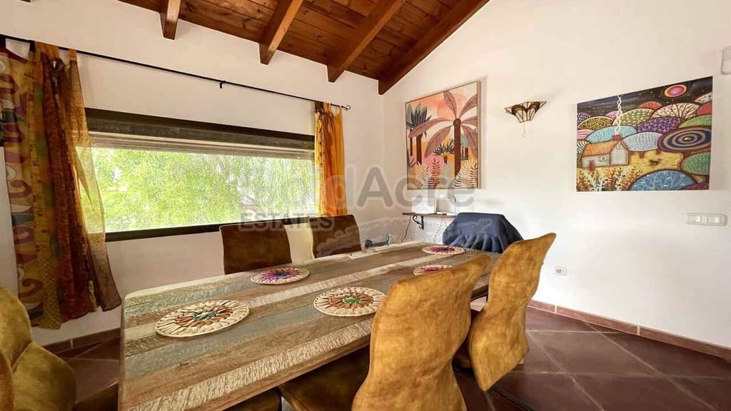 4 bedroom Villa for sale in Tindaya - € 450,000 (Ref: 9979396)