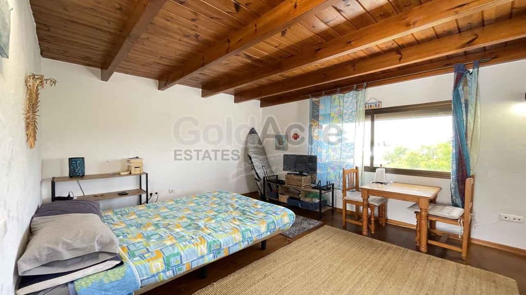 4 bedroom Villa for sale in Tindaya - € 450,000 (Ref: 9979396)