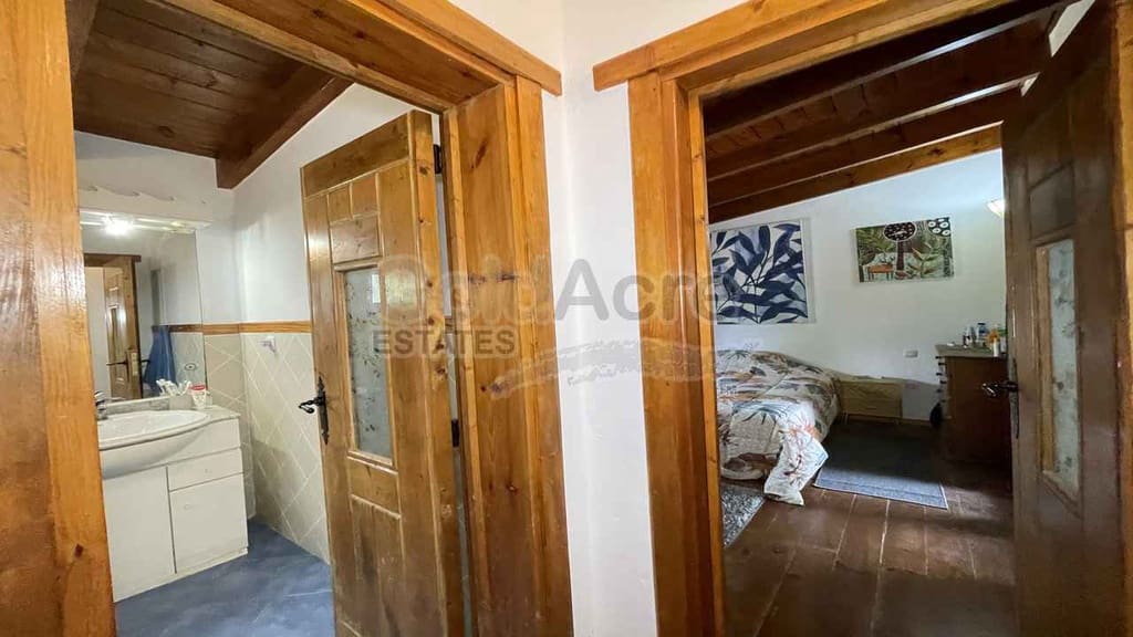 4 bedroom Villa for sale in Tindaya - € 450,000 (Ref: 9979396)